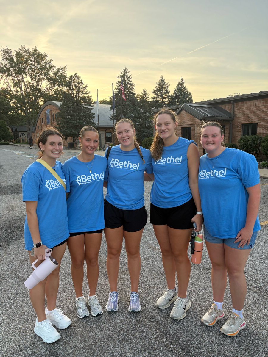BUPilotsWBB's tweet photo. Freshmen all moved in ready to kick off the year strong !!! https://t.co/MxfFrNmMfA