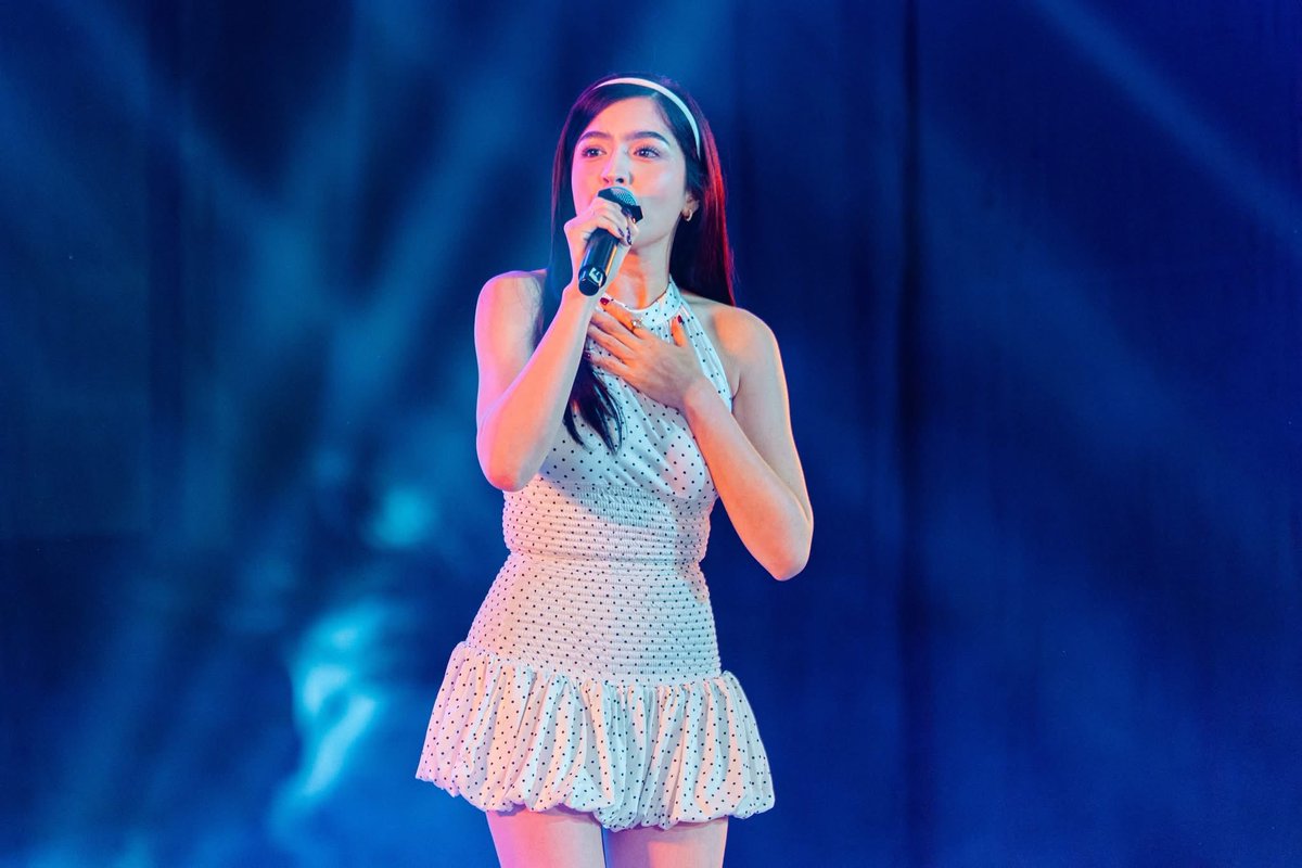 chootiealx's tweet photo. pretty so muchieee 💌

#alexailacad | @alexailacad https://t.co/9fb8hQJoad