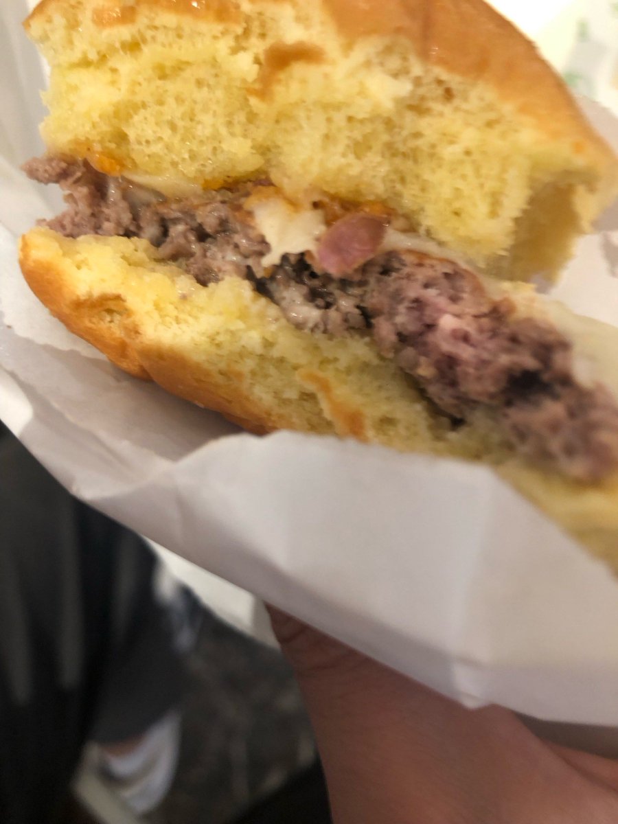 NPatcharawong's tweet photo. Sunset + homemade truffle fried potatoes = the perfect little after-work snack ， https://t.co/3OFfEGtVoW