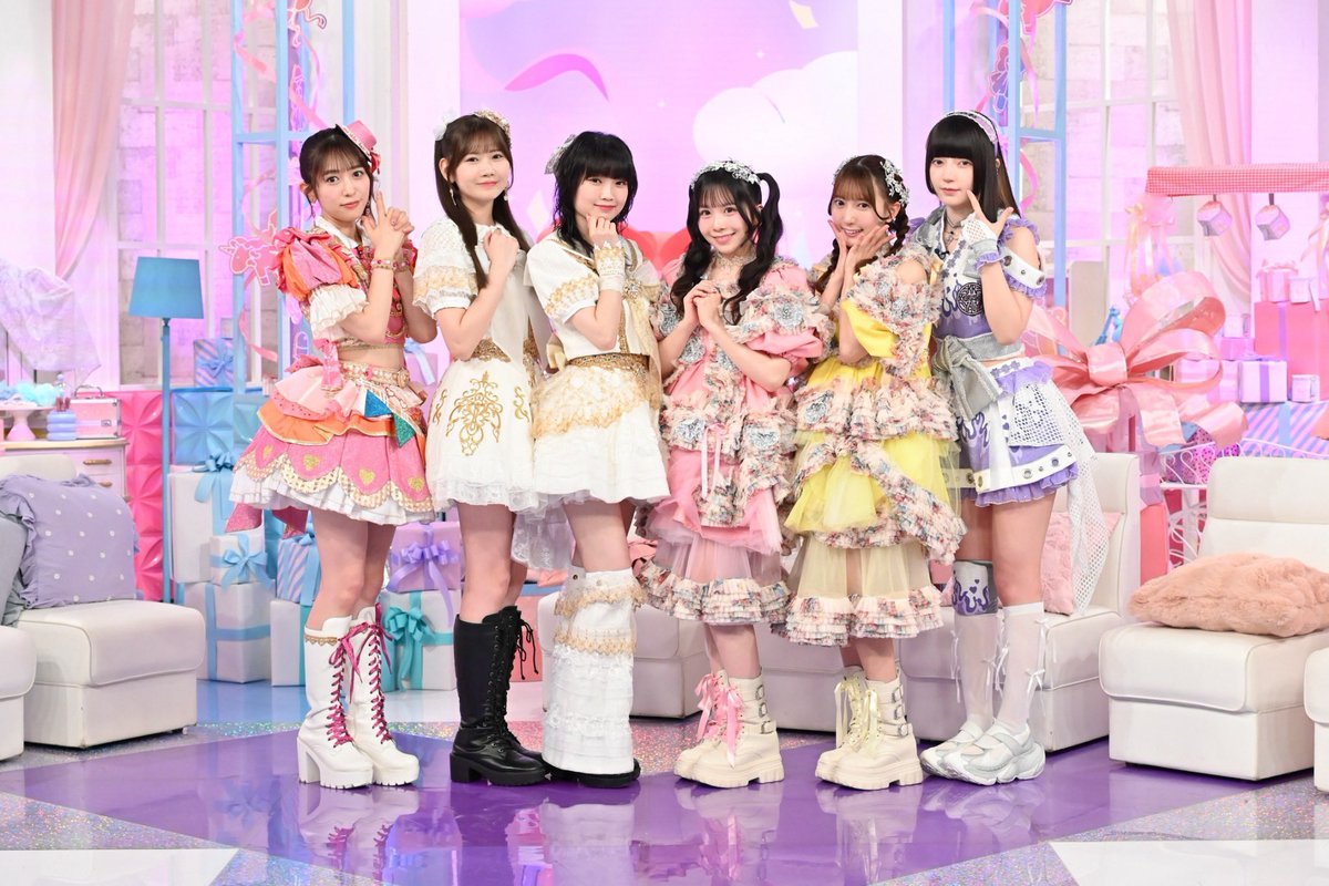 GIFT_IDOL's tweet photo. 📢特番放送決定📢

🎀『GIFT ~Girls Idol Festival TV~』🎀

イベント開催に先駆けて、
GIFTに出演のアイドルによる妄想企画会議の様子をお届け- ̗̀🎁  ̖́-

ʚ出演ɞ 
※順不同・敬称略
小泉遥香(超ときめき♡宣伝部)
岡村ほまれ(モーニング娘。'26)
山﨑愛生(モーニング娘。'26)
栗田なつか(SWEET STEADY)
山内咲奈(SWEET STEADY)
環やね(きゅるりんってしてみて)

▶︎イベント詳細はこちら
チケット最速先行受付中🎟🩵 ̖́-
https://t.co/qw8YaKt0FL

▶8月24日(月)深夜0時15分〜
テレビ朝日系列※一部地域除く

▶放送終了後
TVer/ABEMA/テレ朝動画/TELASAで見逃し配信

イベント開催前に、要チェックです！📺

#GIFT2026 #テレビ朝日