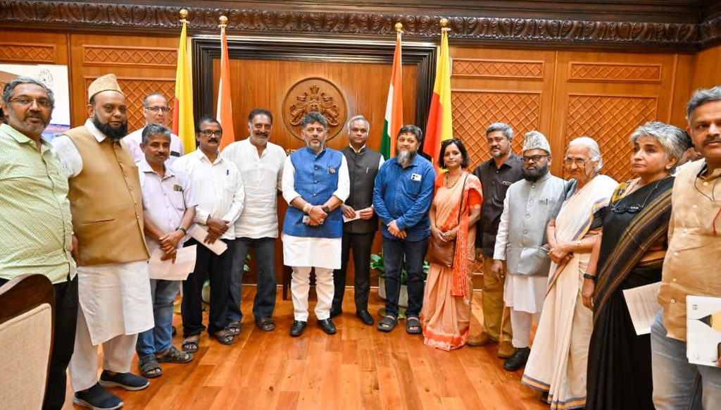 PriyankKharge's tweet photo. Representatives of Karnataka’s civil society called on Hon’ble @CMofKarnataka today and raised serious concerns over the ongoing SIR exercise.

1.09 crore voters are currently in the ASDDO list, while proposed deletions cross 60% in nearly 3,000 booths in Bengaluru. Tenants, people who have shifted for work or marriage, elderly voters and those with minor form errors are among those reportedly at risk of wrongful exclusion from the electoral rolls.

With no election due in Karnataka, there is no justification for rushing a process of this scale. They have urged the Chief Minister to seek an extension from the Election Commission of India, ensure fresh door-to-door verification and protect every eligible voter from wrongful exclusion.

A formal representation in this regard was submitted to the Chief Minister by the civil society representatives.