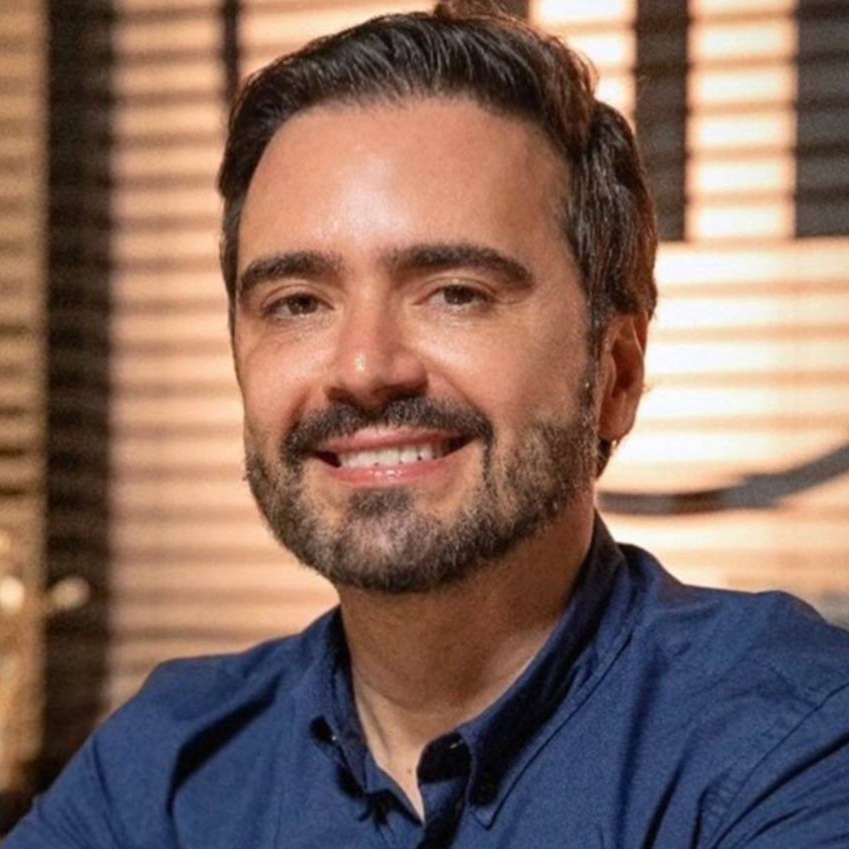 forumeplay's tweet photo. A próxima trama das 19h de Daniel Ortiz terá uma sequência de forte aventura logo nos capítulos iniciais.

Noah, um dos protagonistas, viajará rumo a Manaus, mas o avião cairá na Amazônia. Perdido na floresta, ele ficará ao lado de outros cinco sobreviventes e assumirá a liderança do grupo por ter experiência com acampamentos e situações extremas.

🗞 Coluna Play