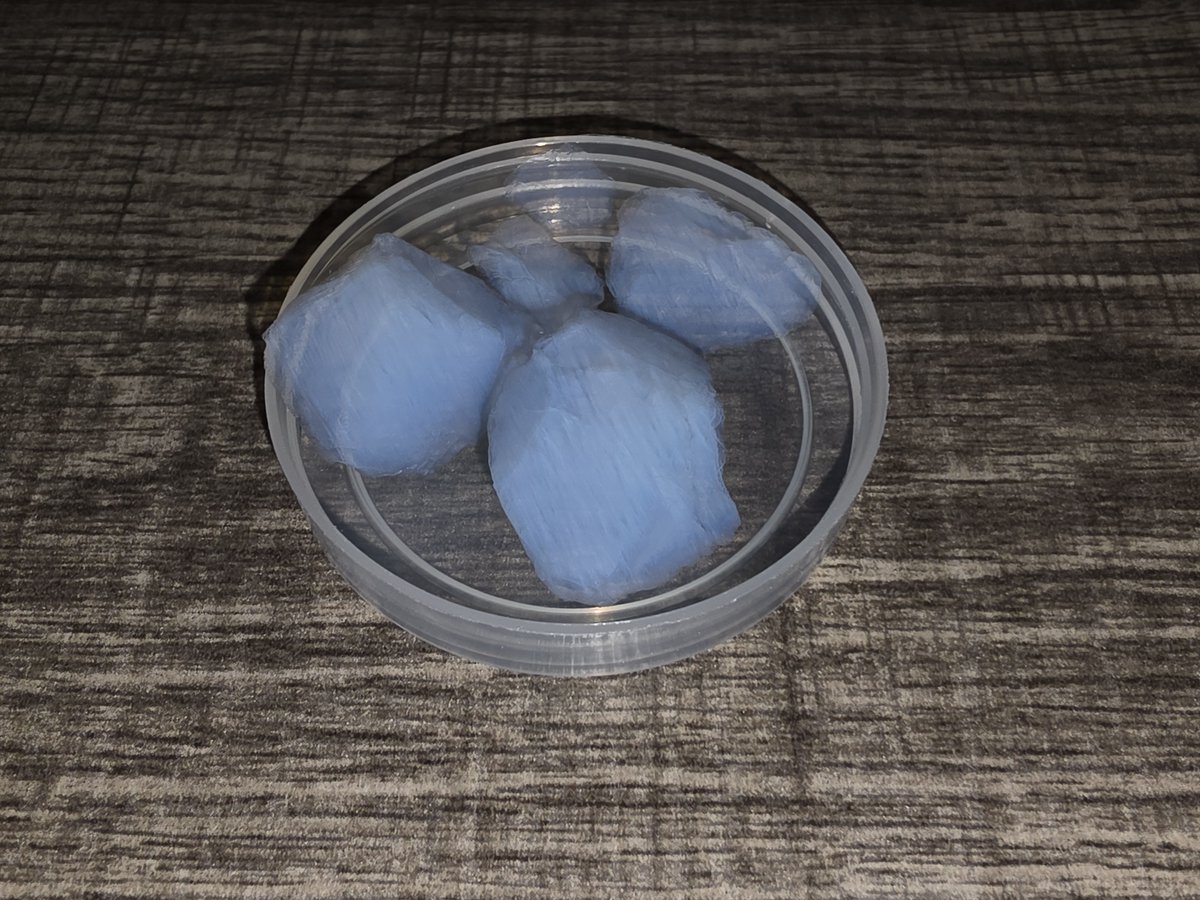 GamingGuyRob's tweet photo. Hey nerds! Look what I got - Aerogel - all this because the great @neiltyson showed it on his podcast lol.

#nerd #science https://t.co/6dcC1K4BPY