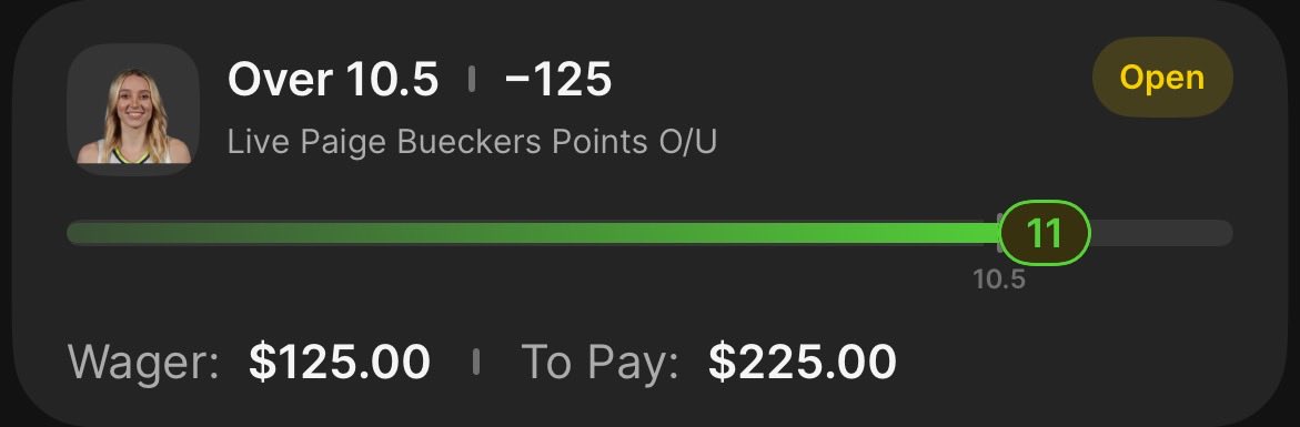 trippytrung's tweet photo. Thanks for doing it all in the 3rd quarter goat! ✅ +1u https://t.co/8zMHdxUQwD