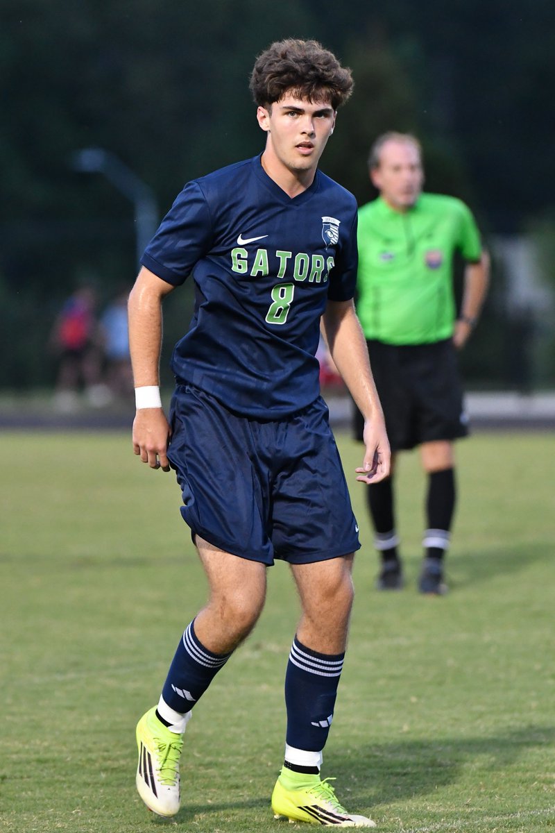 777Lambster's tweet photo. @G_L_MSOCCER @G_L_ATHLETICS @GreenLevelHigh https://t.co/wFvmzYLlWx