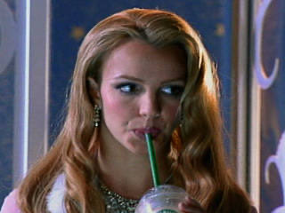 cupidstelephone's tweet photo. britney on set of the "lucky" mv ☆ https://t.co/BybTCKmU5U