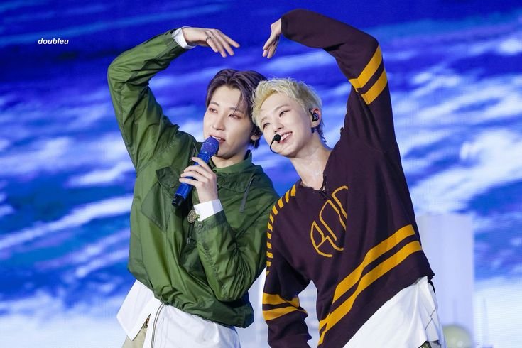 soongyu's tweet photo. I miss u soonwoo https://t.co/H9EZoIsANc