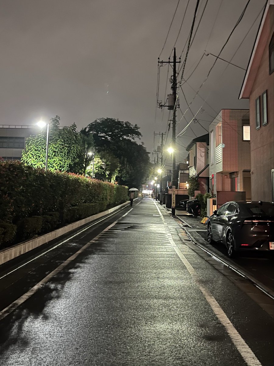 uca_0408's tweet photo. 美人で可愛いトレーナー
Ａちゃんのラン��導の時

「あっ、スクワットは
一日最低100回して下さい」
という声が聞こえてきて…
三度くらい聞き返しましたw

因みに彼女はライブ会場に
20kgごえのリュックで来て
涼しい顔で楽しむ強者です😳
鍛えるって奥��深い！？ww 

#ランニング #running #筋トレ https://t.co/EylZb1qFax