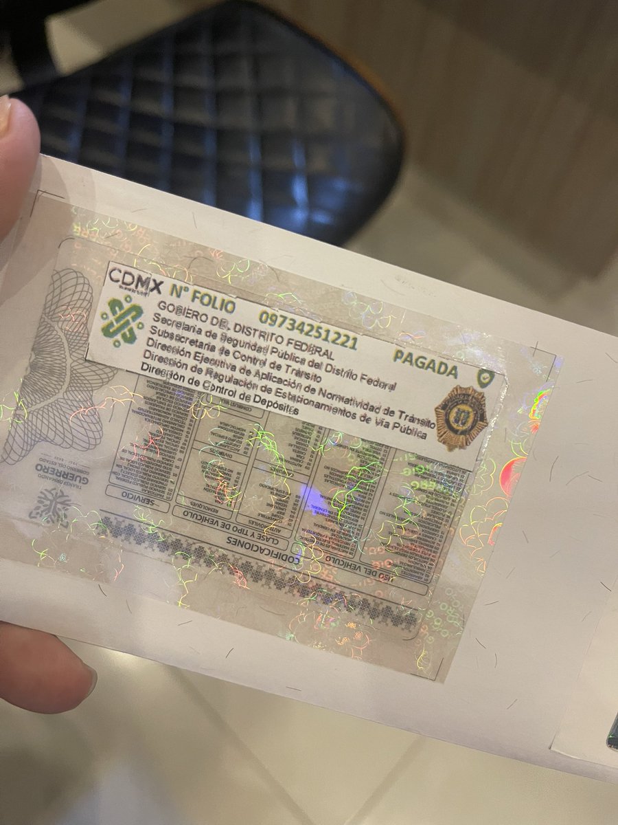 magandav2's tweet photo. El día sábado 15 en la puerta 4 del estadio harp heli, me intentaron extorsionar policías de la @SSC_CDMX @LaSEMOVI con $7,400 pidiéndome un retiro sin tarjeta y ese fue el “recibo” que me dieron por el pago con retiro sin tarjeta, pero que creen? https://t.co/bV8TEisXnl