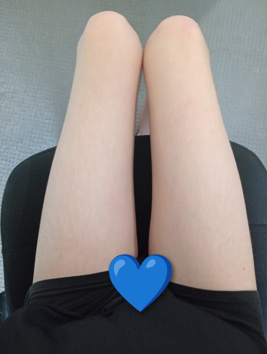 Tocadex's tweet photo. More femboy thighs~
Which one do you prefer? https://t.co/mQFNqTTyEv