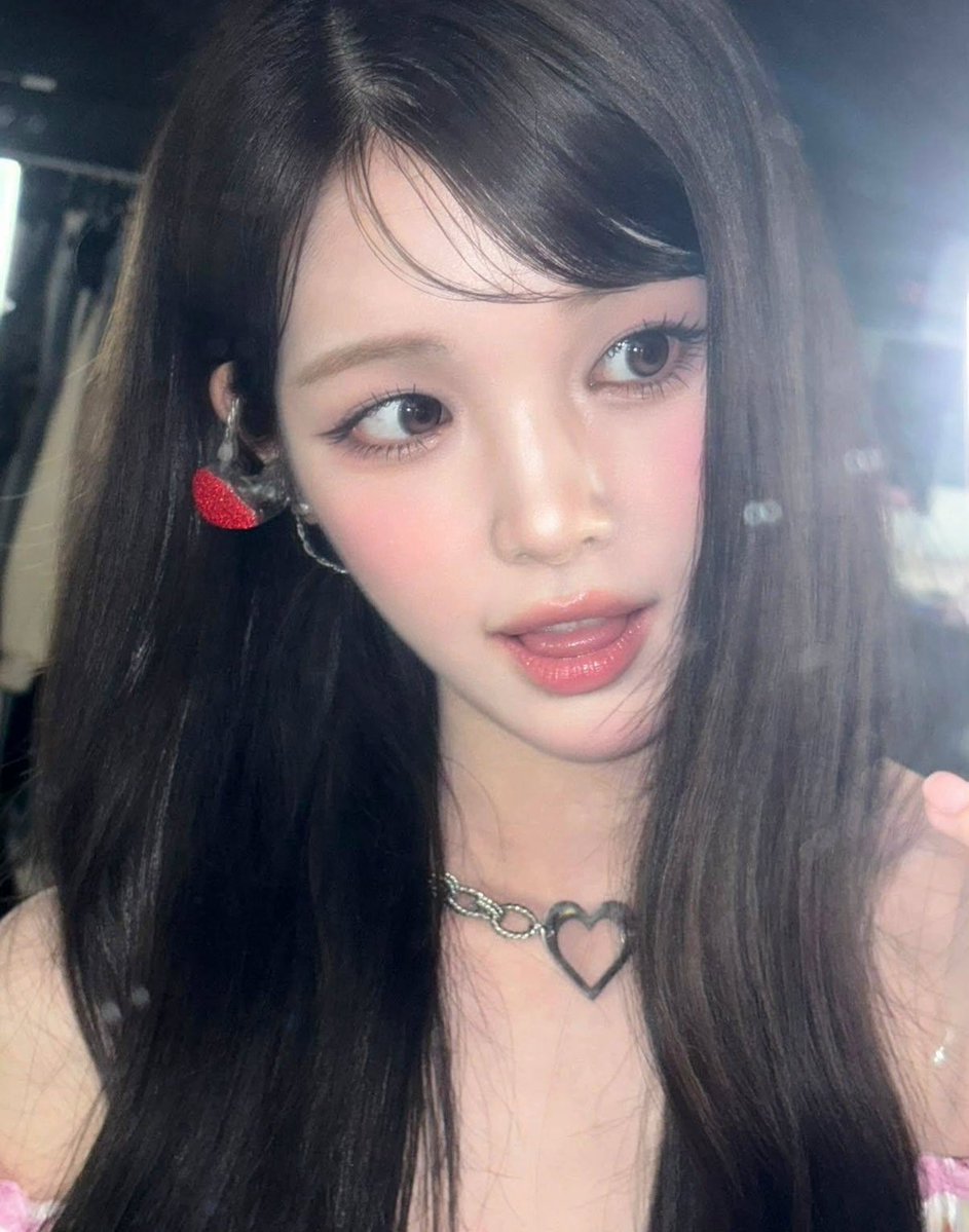 H2H_NEWS's tweet photo. 260818 YUHA WEVERSE POST

“🌸🍑🍒🍎🎀🐽💕”

#Hearts2Hearts #하츠투하츠 #H2H @Hearts2Hearts https://t.co/QHIlaCDCtq