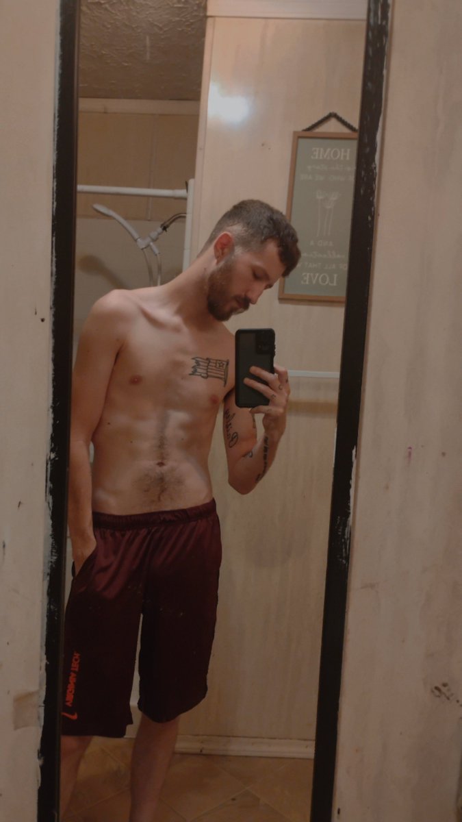 WilliamJes254's tweet photo. Goodnight hmu if you're interested in anything at all https://t.co/OJzdAse3nA