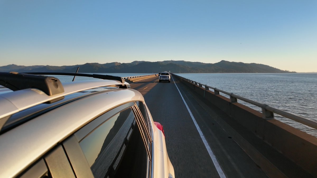 thebest_fish's tweet photo. Road trip mode activated! Cruised along coastal highway with salty wind in hair  #WeekendVibes， https://t.co/7T3c5c2v1q