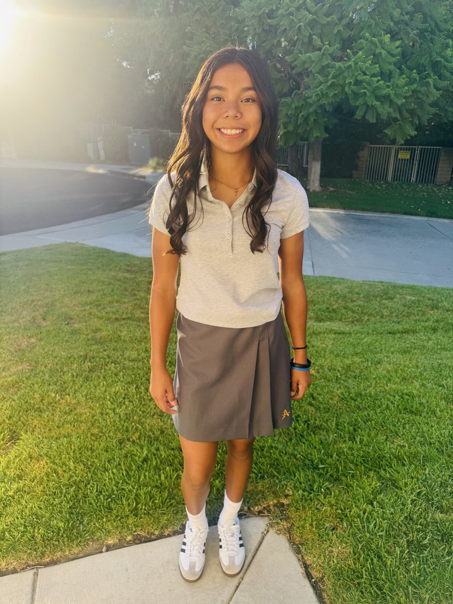 DelilahBui_2030's tweet photo. First day of school @AmatLancer and off to #212training with Coach Britt right after school.. Followed up with OF session @Fullerton_SB with Coach Senyo! Had a good productive Monday!
#classof2030 #AMCookDrew #f8outies #212Training
@Softball_Home @fastpitchwatch @SoftbalAmerica @5_recruiting @SunilSportsNews @SoftballRecruit @sballrecruiting @CoastRecruits @YAthletesF @PlayBookAthlete @THEWOWSB @NextPitch_SB @ExtraInningSB @PrepSoftball @LineDsoftball @ondecksoftball @SBRRetweets @TOP_D1RECRUITS @TopPreps @TopPrepPitchers