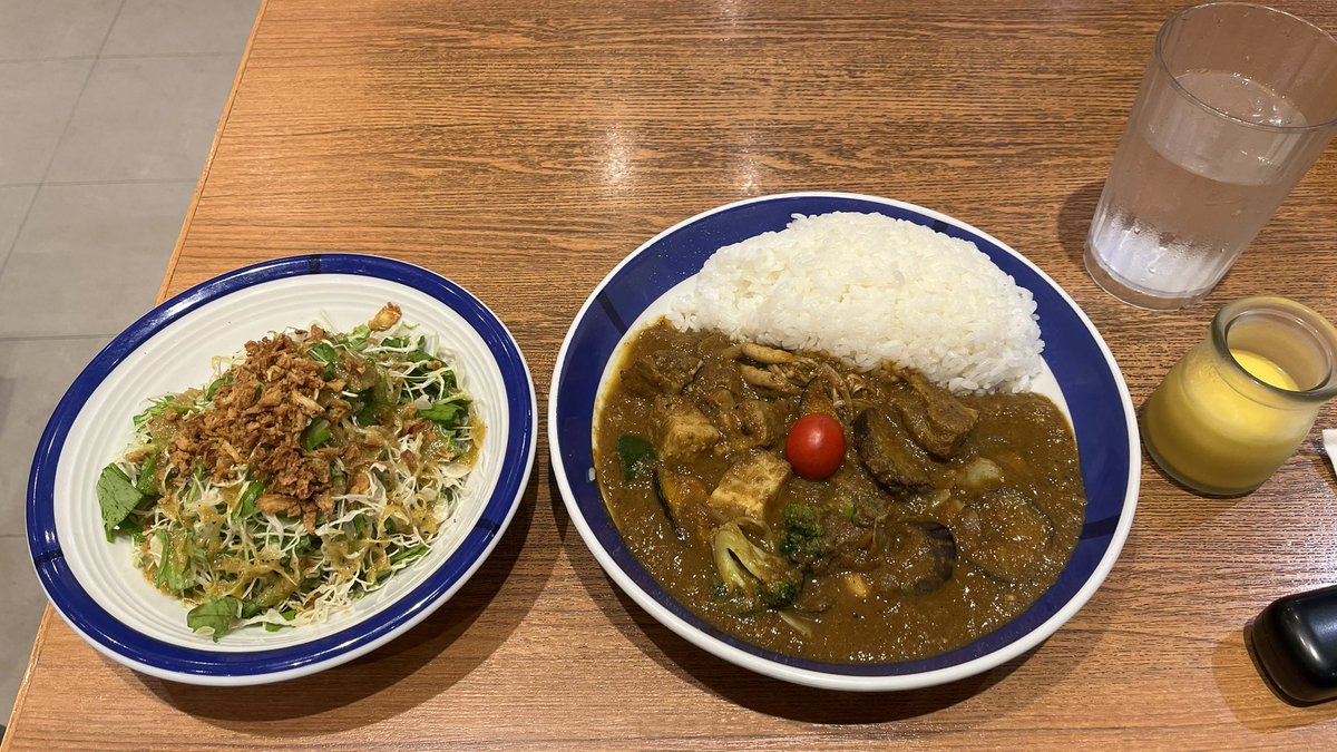 Blue_Knight_B's tweet photo. 今日は仕事明け。

上野のTOHOシネマズでパトレイバー…の前に秋葉原のエチオピアでランチ！

エチオピアのインドカリーは美味い！ https://t.co/cd8OQcbFbX