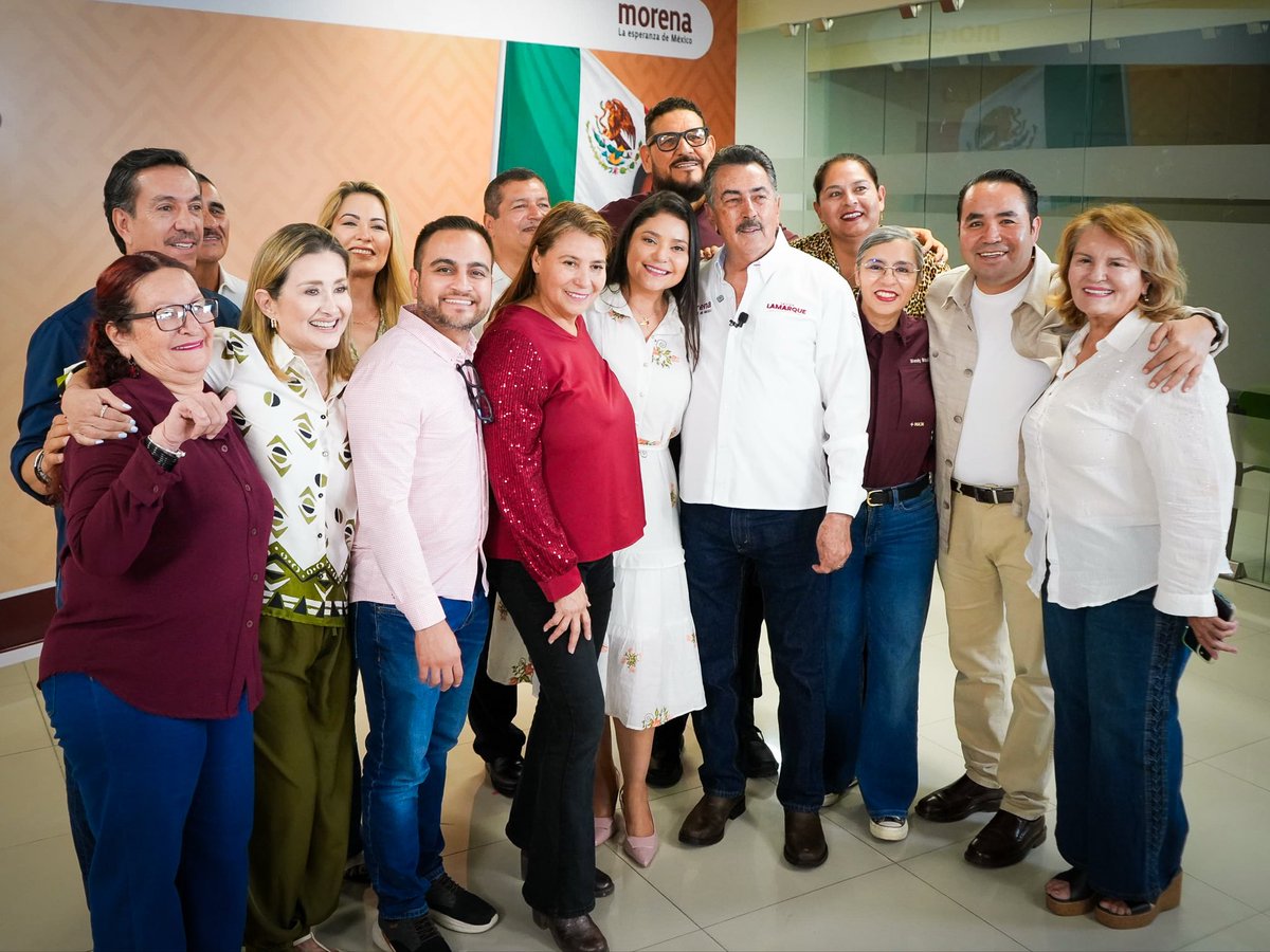 wzuloag's tweet photo. Esta tarde acompañamos la transmisión en vivo con @JavierLamarque_, un espacio para escuchar, dialogar y compartir ideas sobre el presente y futuro de Sonora.

Un gusto coincidir y seguir caminando. 🙌🏽 https://t.co/EkybdPib3X