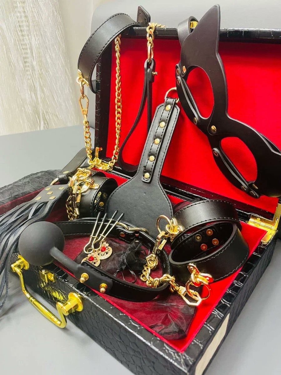 45mannRob's tweet photo. @sarrah_bellus Kinky gear bag !!! https://t.co/K06TNS1EfL