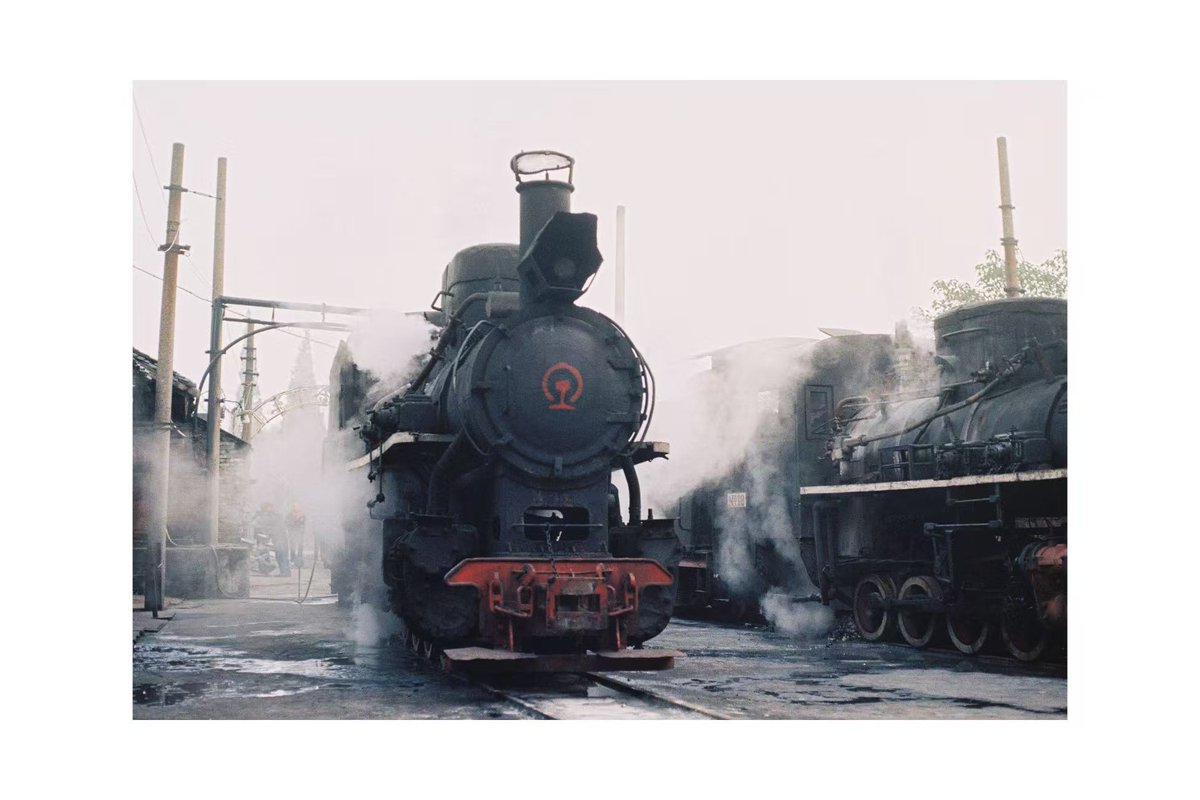 TAIYUANFORWARD's tweet photo. Sichuan, China. Jiayang Coal Mine Railway #steamlocomotives #trains #railway #railwayfans #traintravel #chinatravel #steamlocomotive #locomotives #train #railroad #steamtrain #railwaytravel https://t.co/4q9vYvjSnT