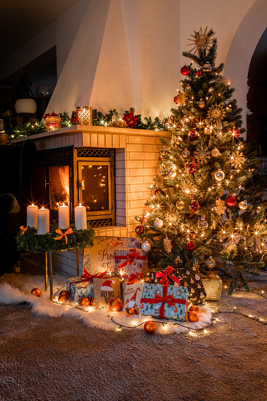 rjluv's tweet photo. Counting down to Christmas Eve! Sipping hot cocoa u0026 wrapping tiny gifts—feeling all the cozy holiday vibes https://t.co/IqKl5YgTTo