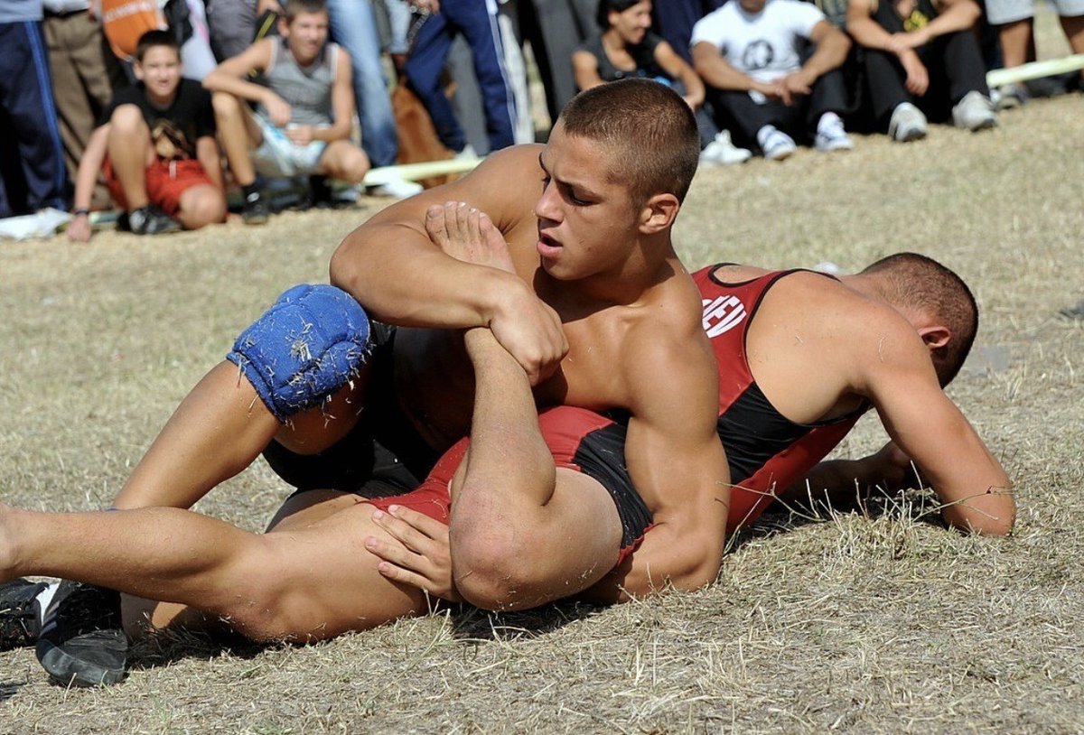 warrior_male's tweet photo. The intense beauty of Manliness.
Fight Aggression in action is very beautiful.
Hard Man Muscle in fight, seeking domination.
Train and fight!

Warrior_Male https://t.co/5v1Vp6snYt