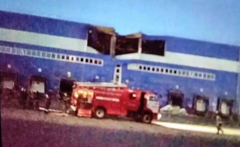Osinttechnical's tweet photo. A Ukrainian attack drone hit another Russian Moscow-area Wildberries e-commerce distribution center overnight. https://t.co/x21xuJcZUD