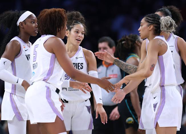ClutchPoints: The Valkyries clinch a spot in the 2026 WNBA Playoffs with a win over the Dallas Wings 🔥 https://t.co/rwk20L19Yv