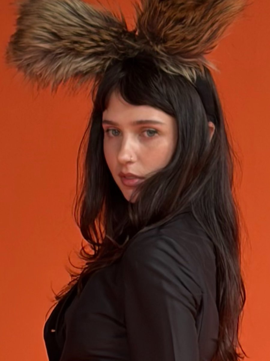 clairodailys's tweet photo. Clairo via instagram 🐇 https://t.co/Er0jCNuDsI