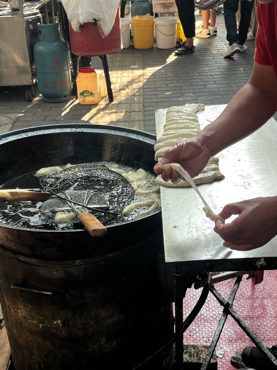 Kristin24ed's tweet photo. Craving something warm and crispy Our local street-side fried dough sticks just hit different with a cup of soymilk—perfect morning fuel!， https://t.co/zbvf9cSqDa