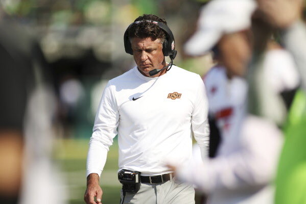 Big12Pokes's tweet photo. I miss Coach Gundy, I hope he comes out and is still apart of Oklahoma State football going forward. https://t.co/P4YSj9Wlrq