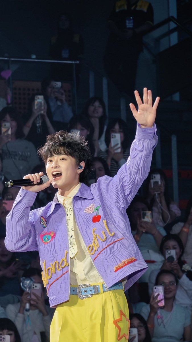Nfffffz's tweet photo. เก่งมากอ้วมมม💗👏🏻
(เราไม่ใส่ลายน้ำรูปนะคะแบ่งๆกัน)

#Duang𝐂oncertDay1 
#Duang𝐆o𝐑ound𝐂oncert 
#waavetnp @waavetnp https://t.co/hZ8g5GmTtJ