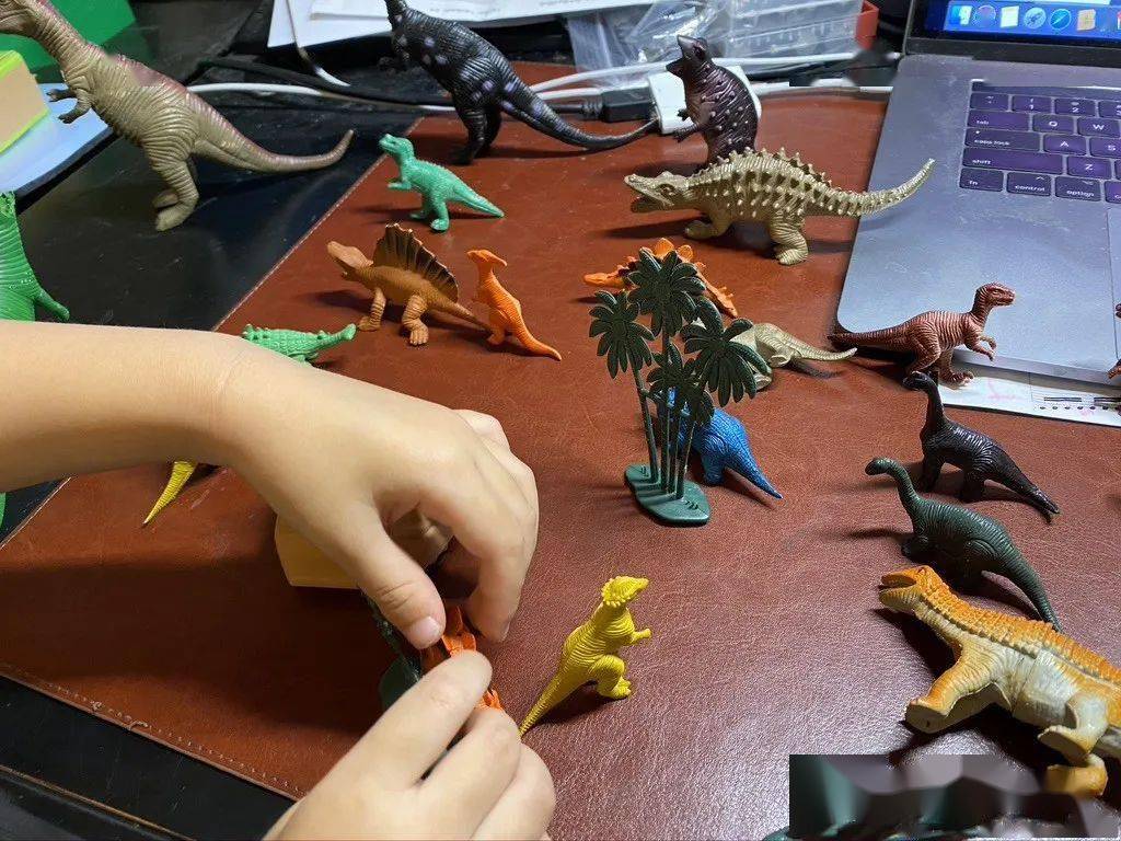 RileyChick2's tweet photo. Played 'treasure hunt' with my 5yo this morning—found a sticky dinosaur toy under the sofa and laughter that lasted all day! Best weekend win https://t.co/zRZVCNONou