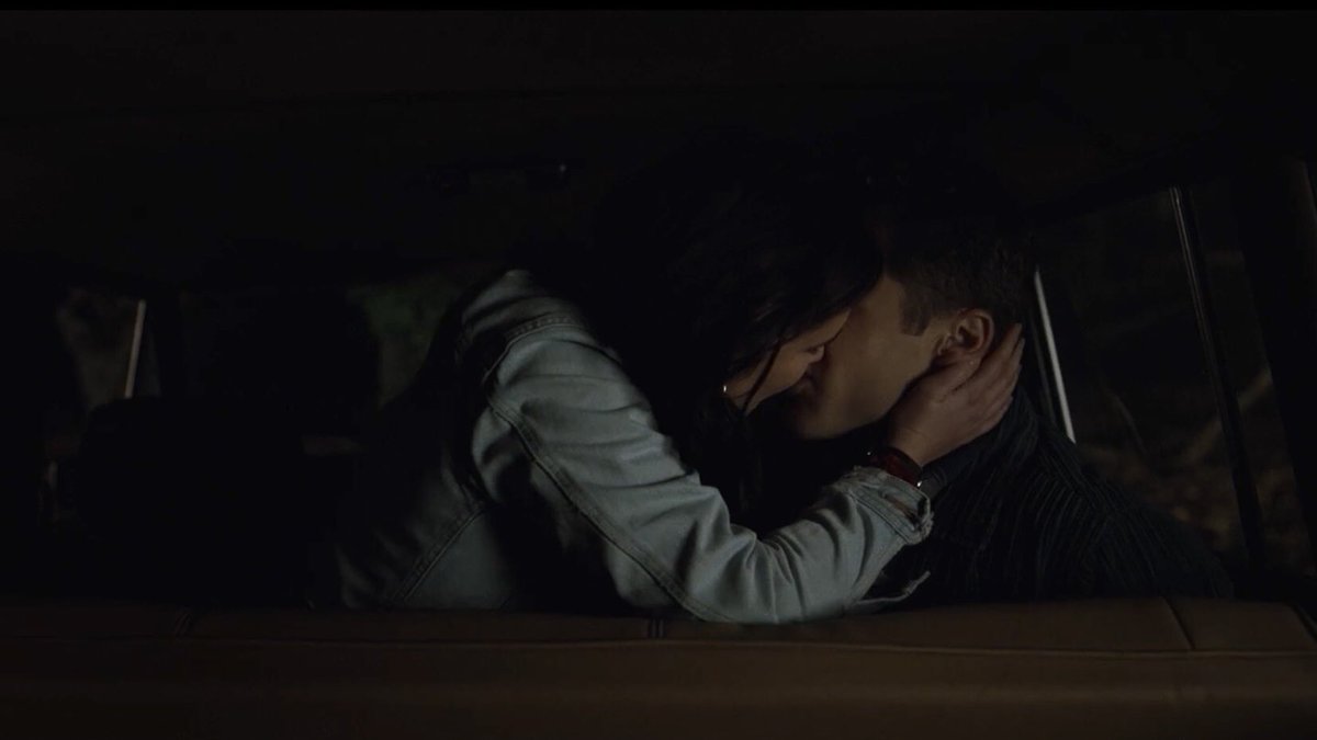 trvnat's tweet photo. just noticed something about yellowjackets…

in the pilot, shauna and jeff have sex which causes shauna to become pregnant.

later, travis and natalie have sex, but travis does not get pregnant.

why is this? plot hole? https://t.co/7FYeZXyxbn