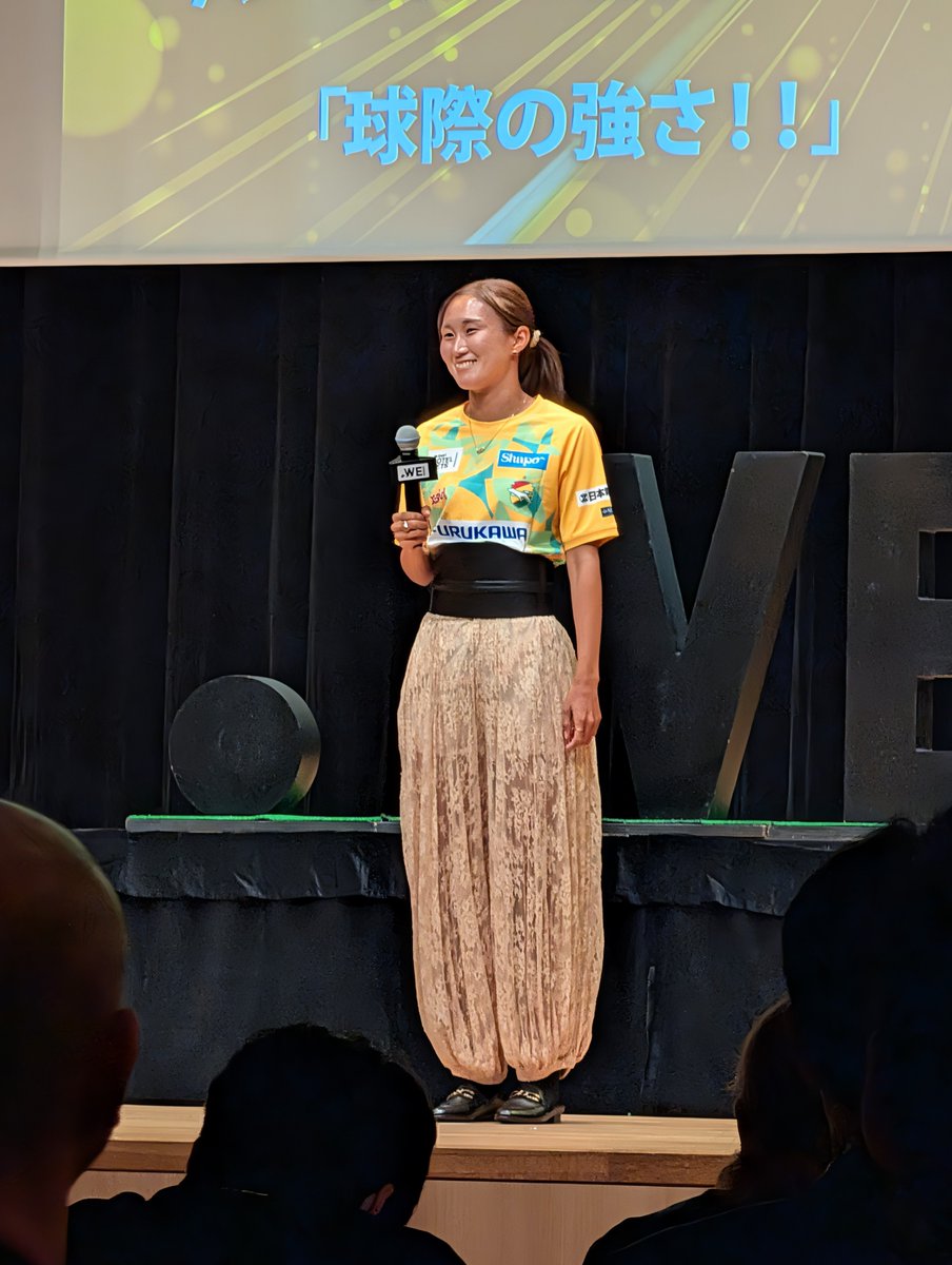 muga1093's tweet photo. 選手が考えたコーディネートでぜひ女子サッカーの試合に足を運んでみては？
☆選手考案コーディネート集（その２）
#WEリーグ開幕
#ジェフ千葉レディース 
#蓮輪真琴 
#日テレ・東京ヴェルディベレーザ 
#塩越柚歩 
#ノジマステラ神奈川相模原
#伊東珠梨 
#AC長野パルセイロレディース 
#筬島彩佳 https://t.co/eVnlKZtauR