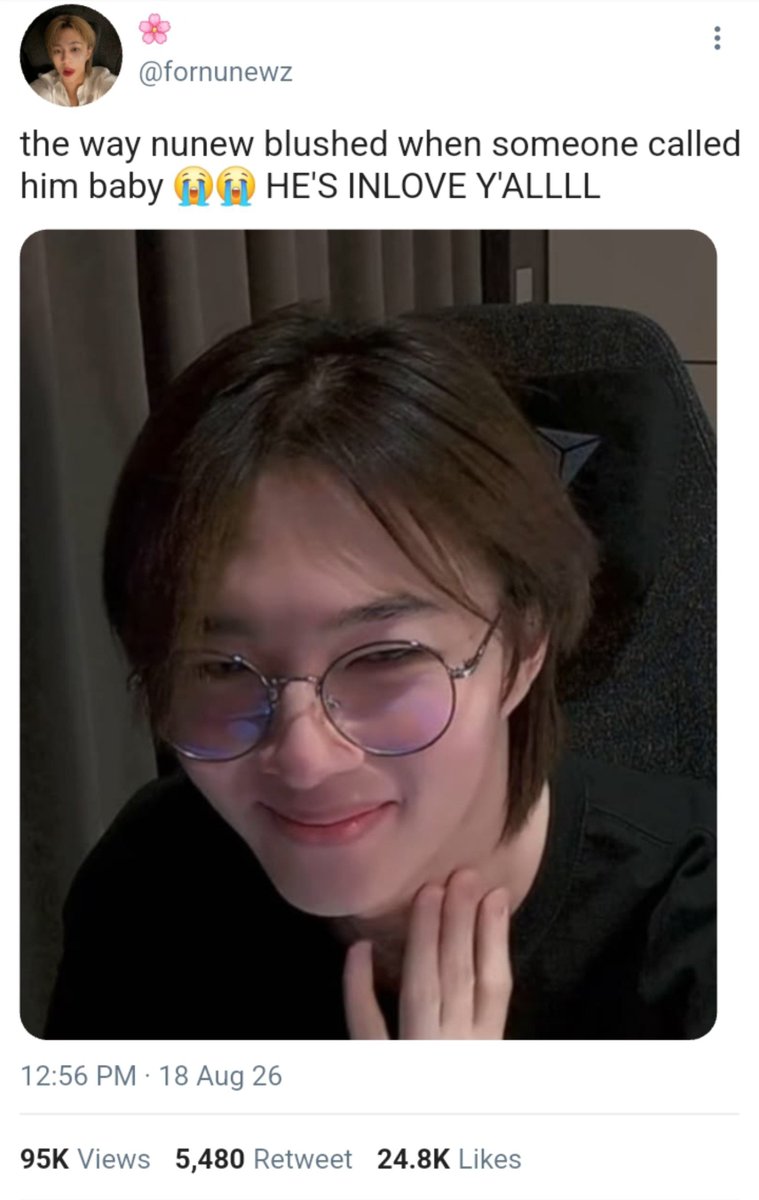 prologueznn's tweet photo. a #zeenunew au prompt wherein: 

Idol Nunew is on livestream talking to his fans, when someone suddenly calls him "baby". Now everyone is curious about whose voice it might be. https://t.co/RdgtMvIRoY
