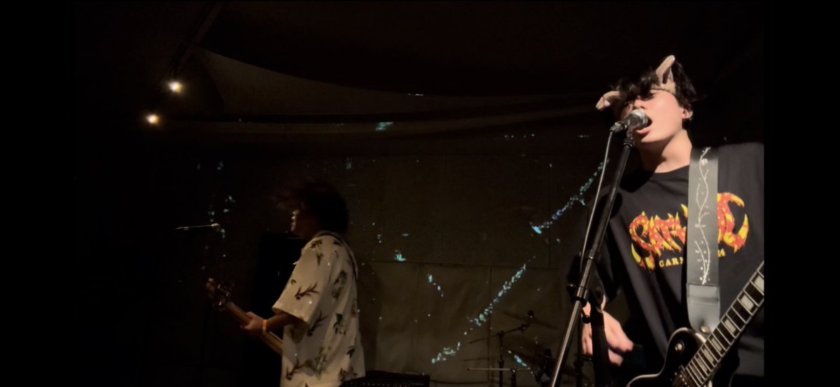 tiny_but_might's tweet photo. ライブフォト！
8/15 ヒソミネ大宮 さんにて！！
Instagramではここでは書ききれない架空インタビューも載ってます！是非チェックを！
↓ ↓ ↓バンド公式Instagram↓ ↓ ↓

https://t.co/ZwZXQOpMG9 https://t.co/TlgcTcDPrS
