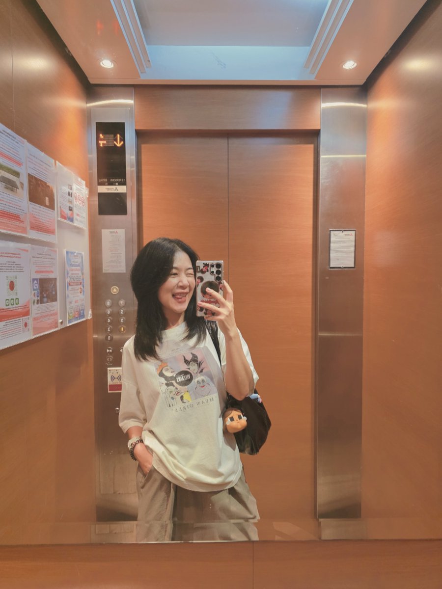 yyyimmm19's tweet photo. ตัวหอมแล้ว ผมหอมแล้ว ขาดคนหอม🤭 https://t.co/7ZQ8N7DZl6