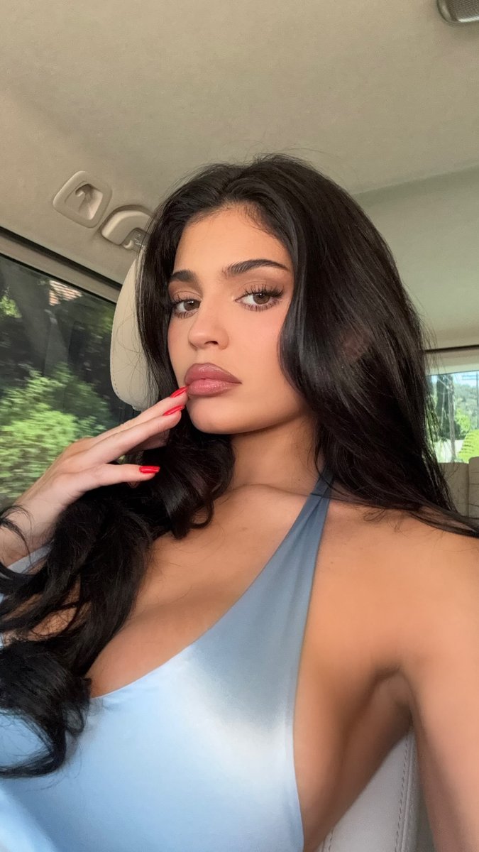 haileyblov's tweet photo. eu já estava pronto para ir dormir até que vi essa imagem.... isso acabou comigo num nível 😵‍💫 https://t.co/7B1OeEG3A5