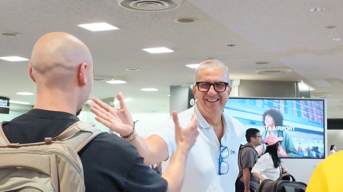 utsunomiyabrex's tweet photo. ウォルター・デ・ラファエレHCが無事、日本に到着！
チーム作りの上で大切にしていることや、ファンの皆さまへの想いを聞きました。

#BREX #WalterDeRaffaele