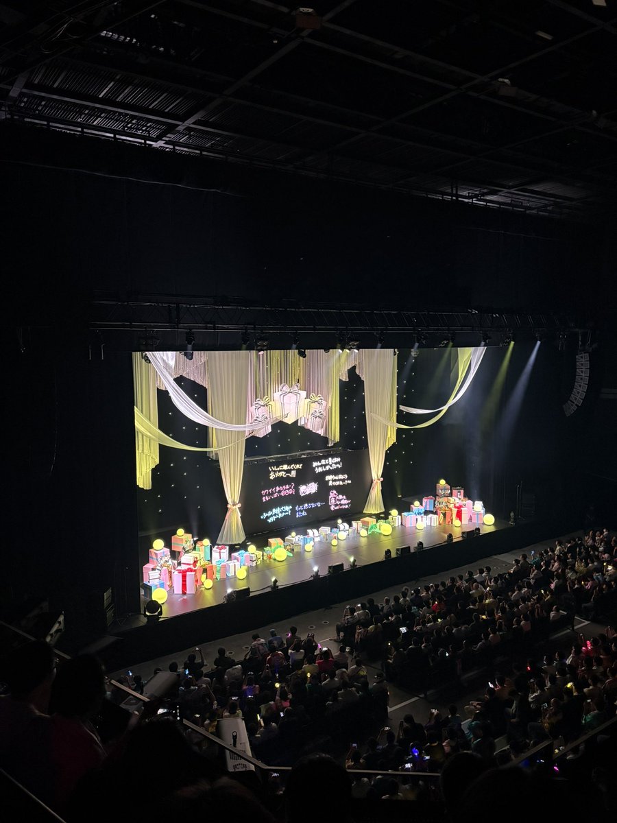 imas_mel12's tweet photo. トイボ公演ありがとうございました。
久々のデレののライブはいいなぁ https://t.co/LJddYi5eax