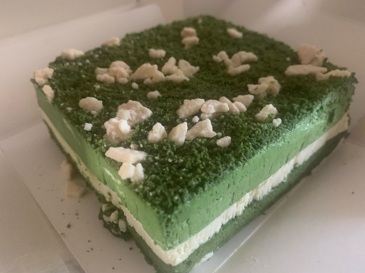 Ian47567744's tweet photo. [Just found my old high school diary—today I make matcha every morning without burning it. Growth hits different!] https://t.co/Y8LJ7yP2rU