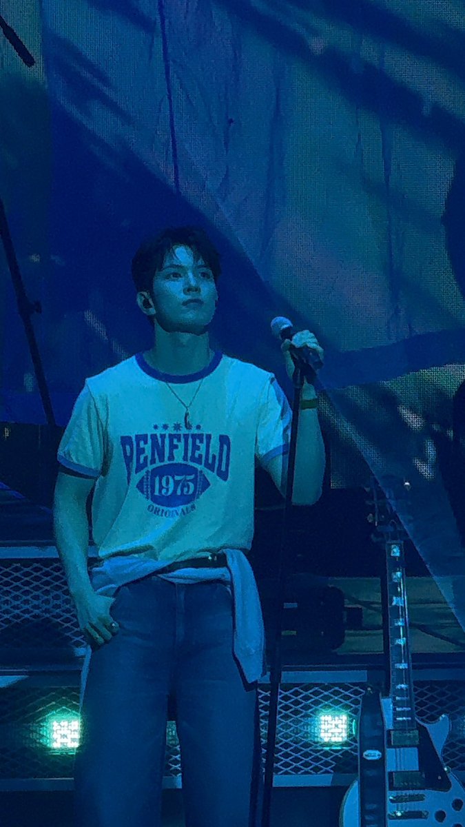 neurrel's tweet photo. 엔플라잉 엔콘5 부산 day-2

#이승협 #유회승 https://t.co/5wC9rGsHCW