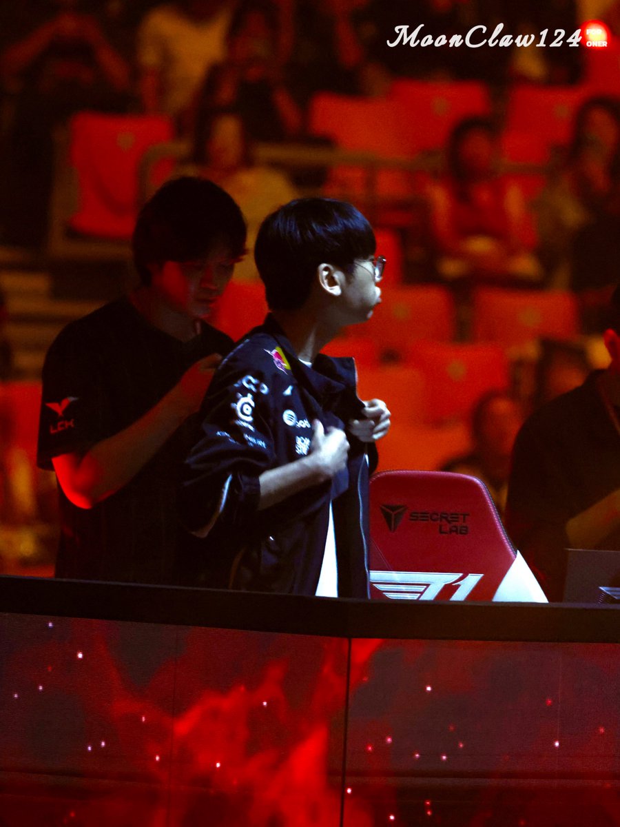 MooNClaW124's tweet photo. 20260816 T1 HOME GROUND T1 vs GEN
🐿️🐯
#T1 #doran #oner #촤현준 #문현준 https://t.co/TwTT2IITRD