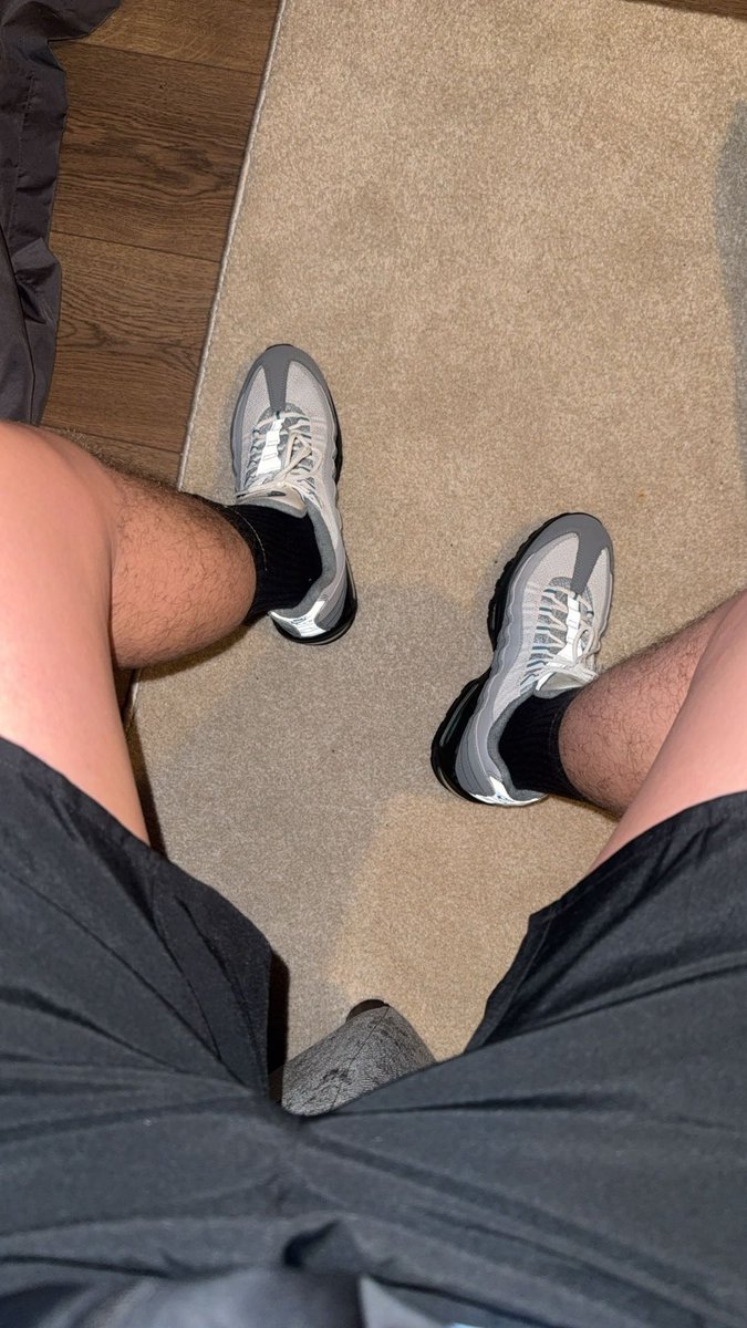 LXXHART's tweet photo. Naughty set on the feet today, Dm me to find out where I’m going today 📲
#findom #Dom #sub #Mlm #gay #Dm #worship #Alpha #Master #airmax95 https://t.co/CBOFKcRJWl