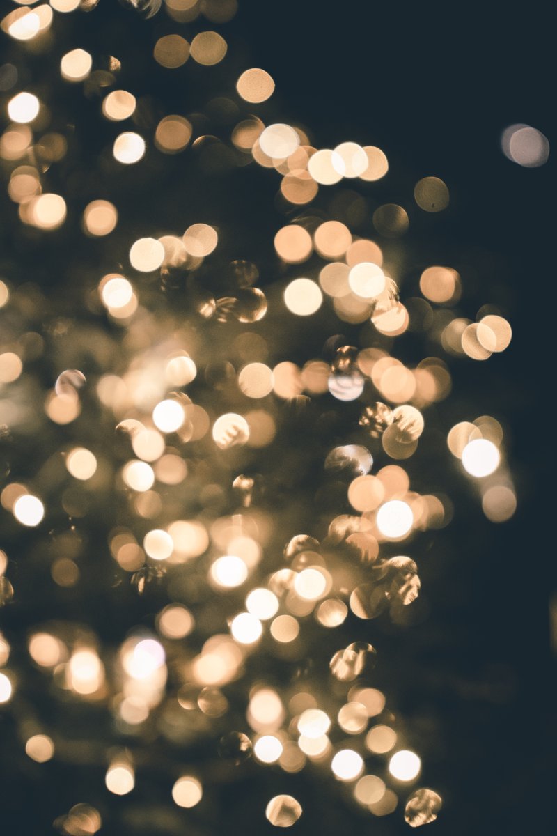 kitda_zCH's tweet photo. Chilly winter vibes This holiday season, let’s light up the warmth in every corner https://t.co/8G7Wgcv9Ak