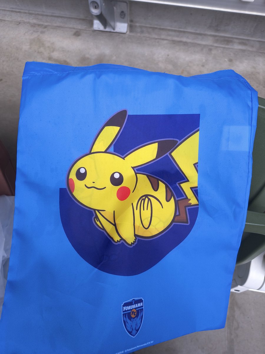pikaito's tweet photo. どうしてピカチュウでもピクシーでもチルタリスでもないクスネが大量発生してるんだ？ https://t.co/UxV2SqdoIP