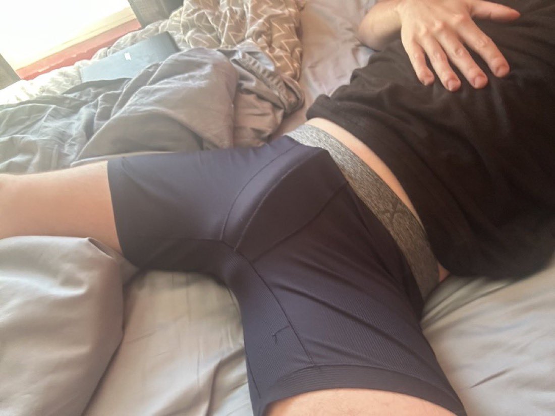 10inDylan's tweet photo. @Lunatuna991 Amazing video you made daddy hard https://t.co/pcFDSaSYKf