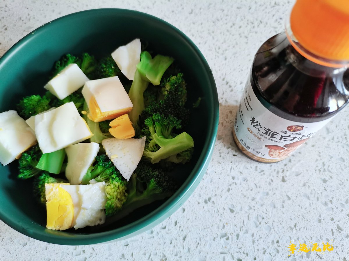 zerasersekar's tweet photo. [Stocking up for the week! Fresh veggies, eggs and whole-grain staples ready for healthy home cooking ]， https://t.co/VFixitM1Ap