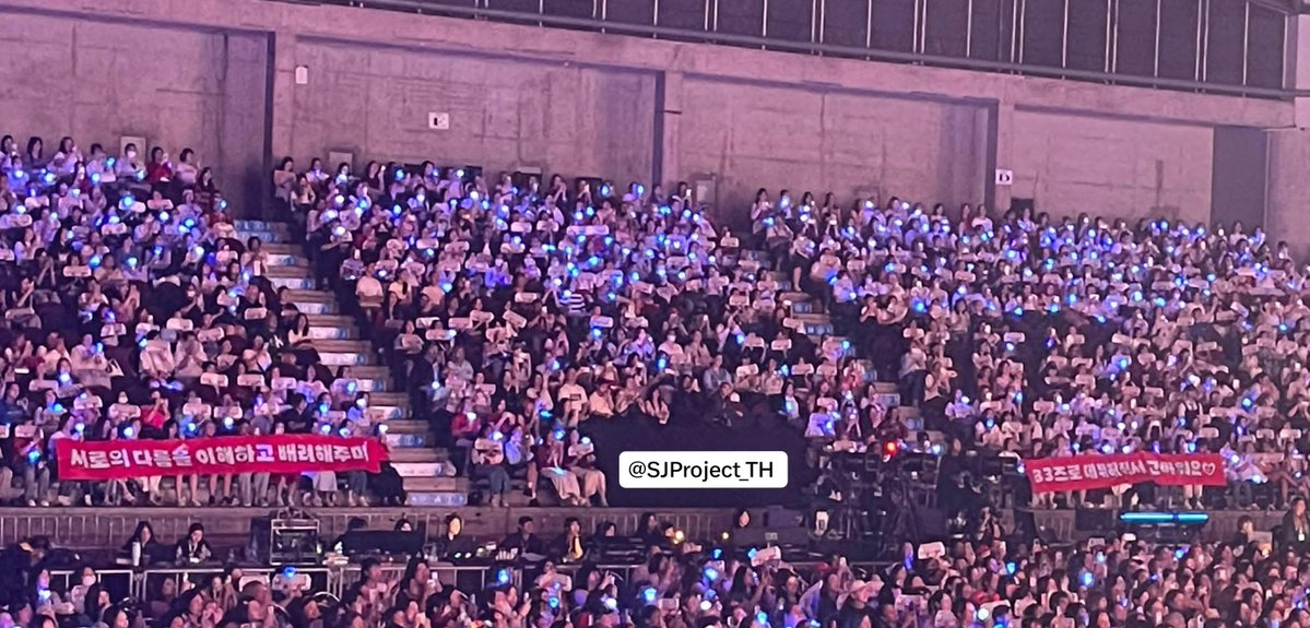 SJProject_TH's tweet photo. ขอบคุณ​เอลฟ์ทุกๆคนมากนะคะ ที่เป็นทั้งแรงเงิน แรงกายและแรงใจในการสร้างความทรงจำครั้งนี้🙏💙​ และขอขอบคุณการประสานงานที่ดีจากทุกฝ่าย ขอบคุณทีมงาน smtrue ด้วยค่ะ
#SUPERJUNIOR_83z_1983 https://t.co/J0XGijR0c3