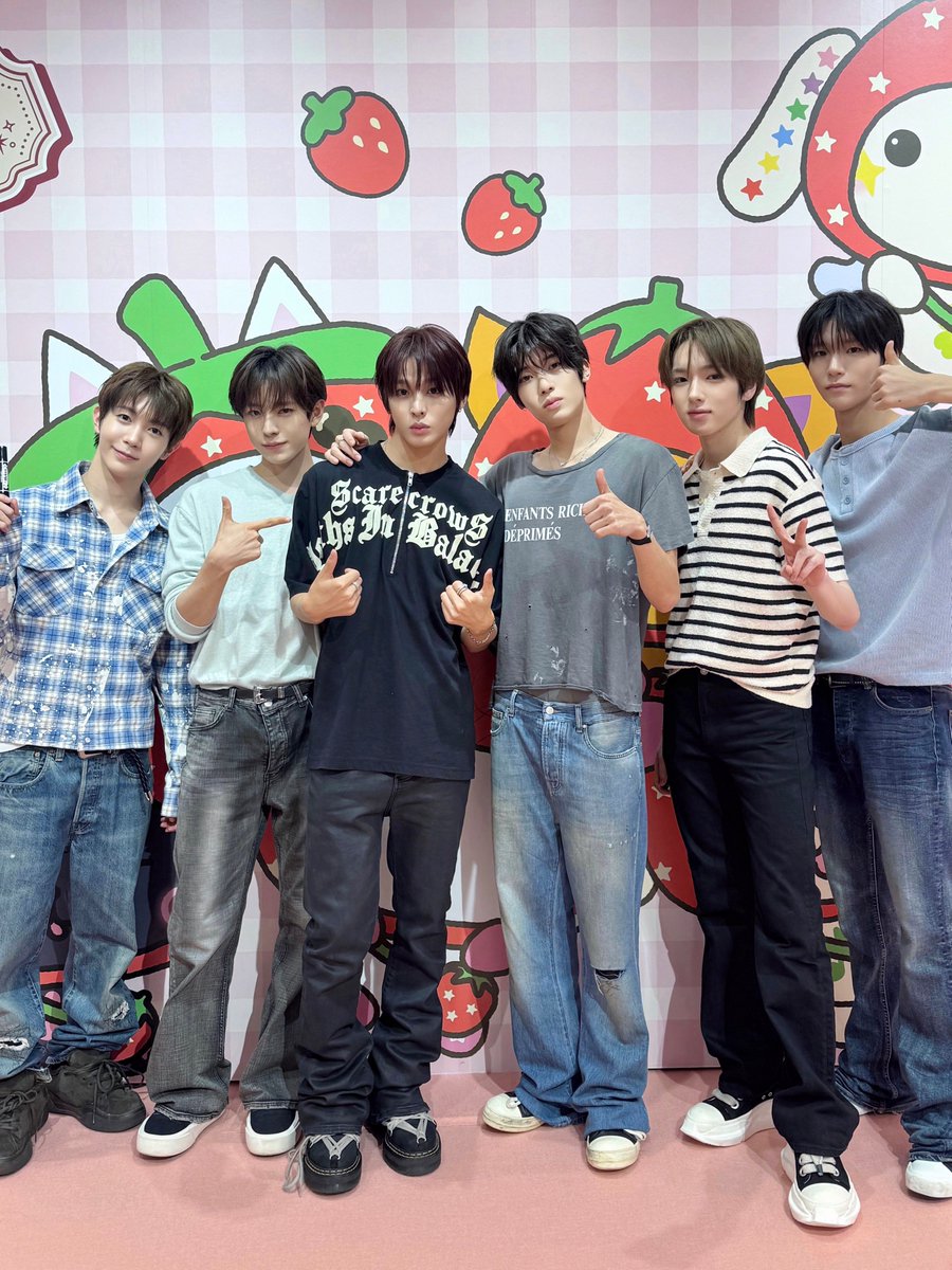 nctwishofficial's tweet photo. Wishberry Bakery 🍓

EVERYTHING, ALL AT ONCE, NEO
https://t.co/LrMbZwt0Ol 

#NCTWISH #WishberryBakery
#NCT_10TH_ANNIVERSARY https://t.co/nfHN2hWgU6