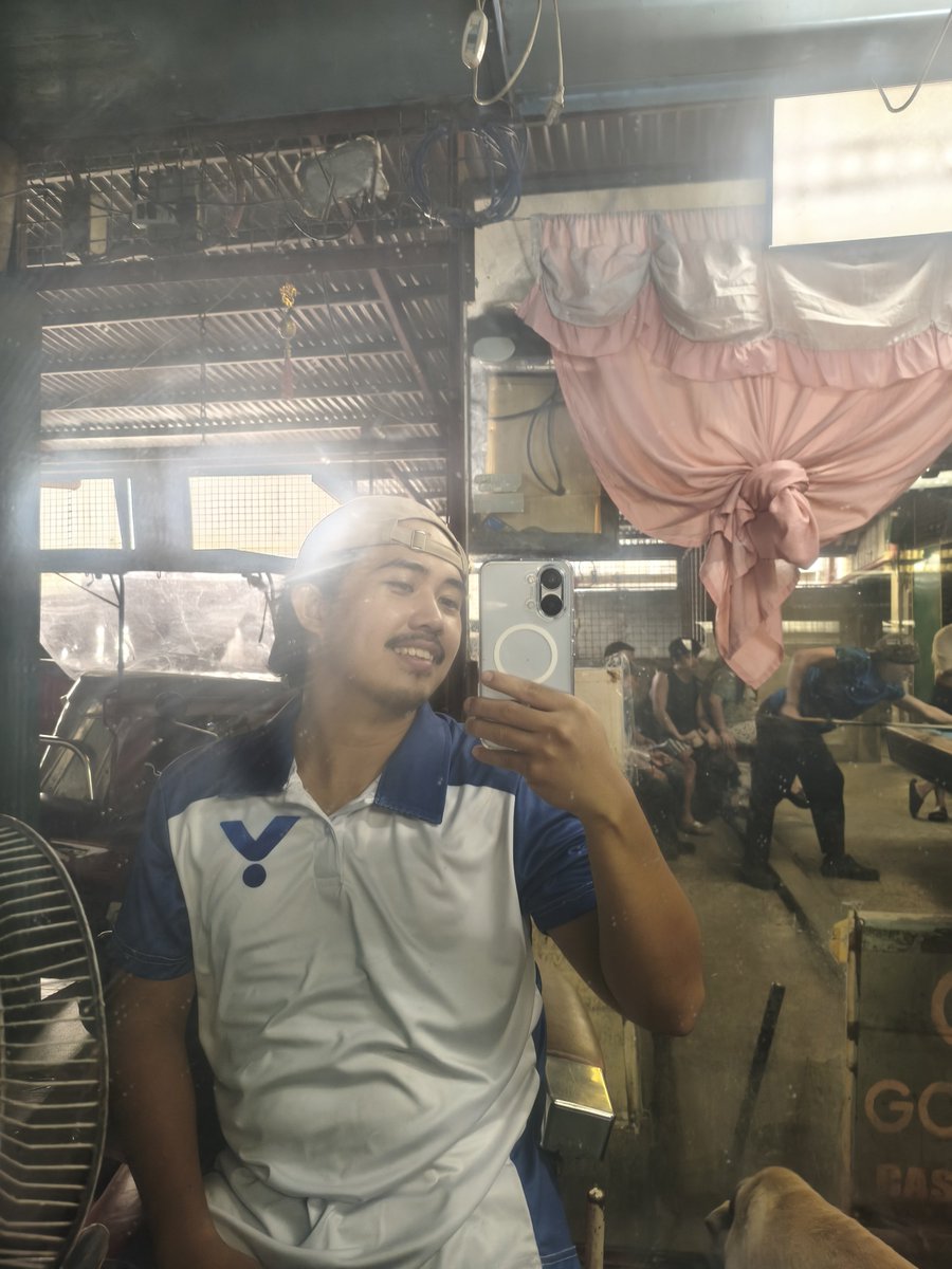 drunkenbao85's tweet photo. Bahala na magkalat https://t.co/Hzbpvk6i4M